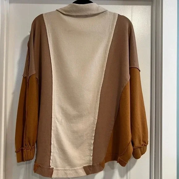 Sunland 17 Oversized Tan Brown Cream Contrast Patchwork Top. Size Small. - Picture 5 of 16